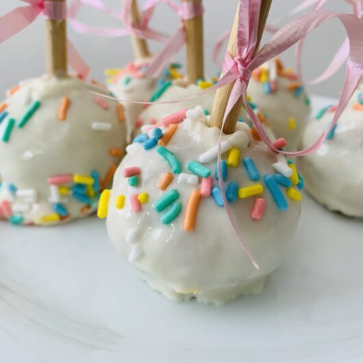 Vanilla Cake Pops