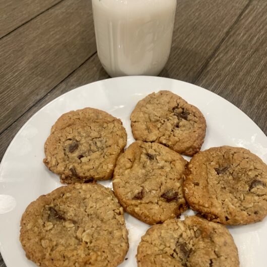 Chocolate Chip Cookies with Oatmeal
